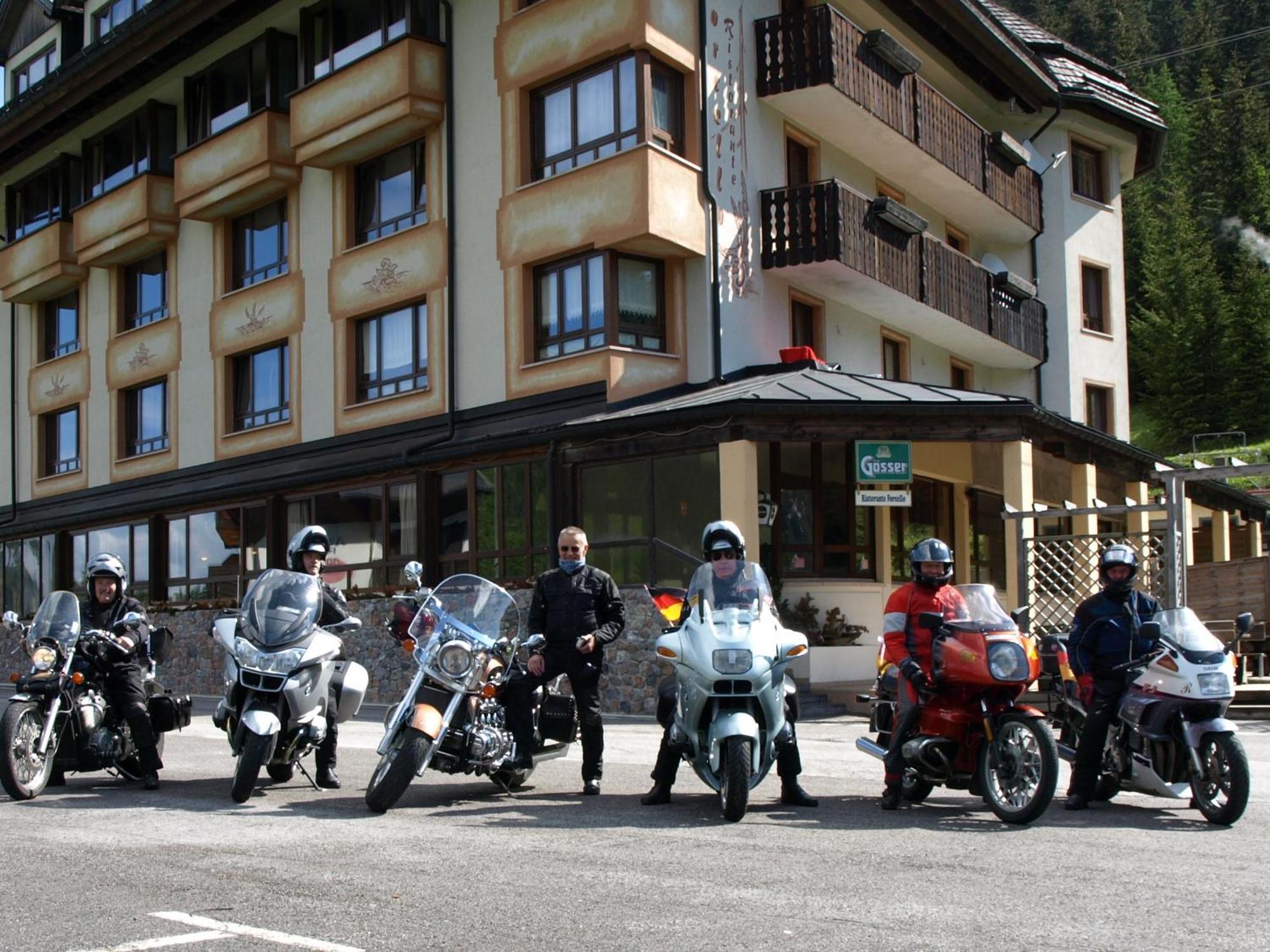 Biker Hotel Al Gallo Forcello Passo Pramollo Zewnętrze zdjęcie